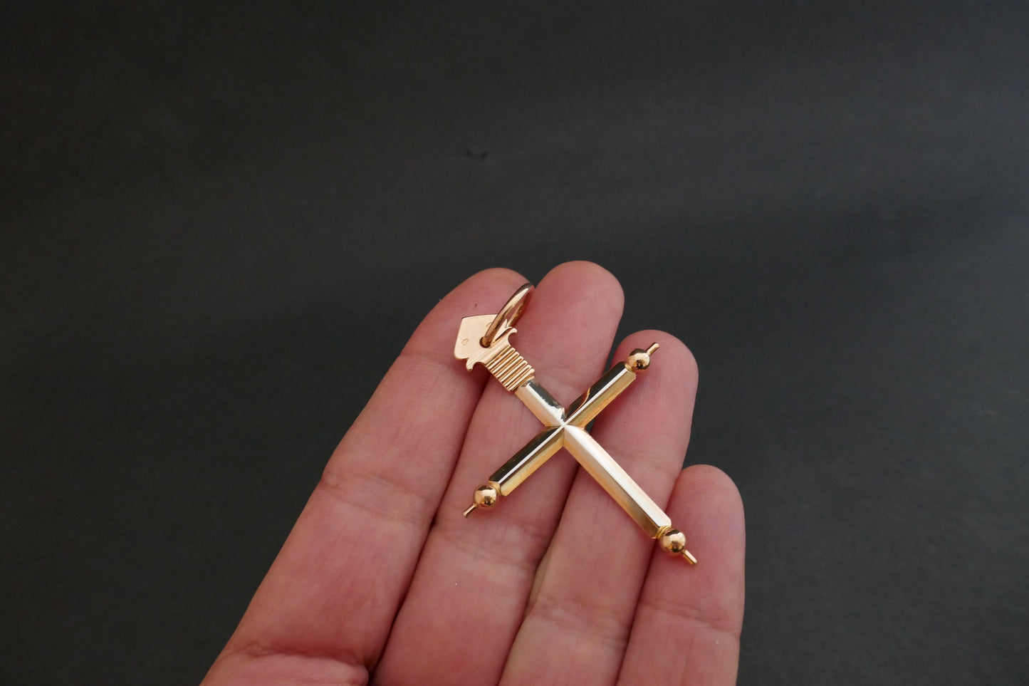 Croix Bâton Ancienne En Or Rose 18 Carats.