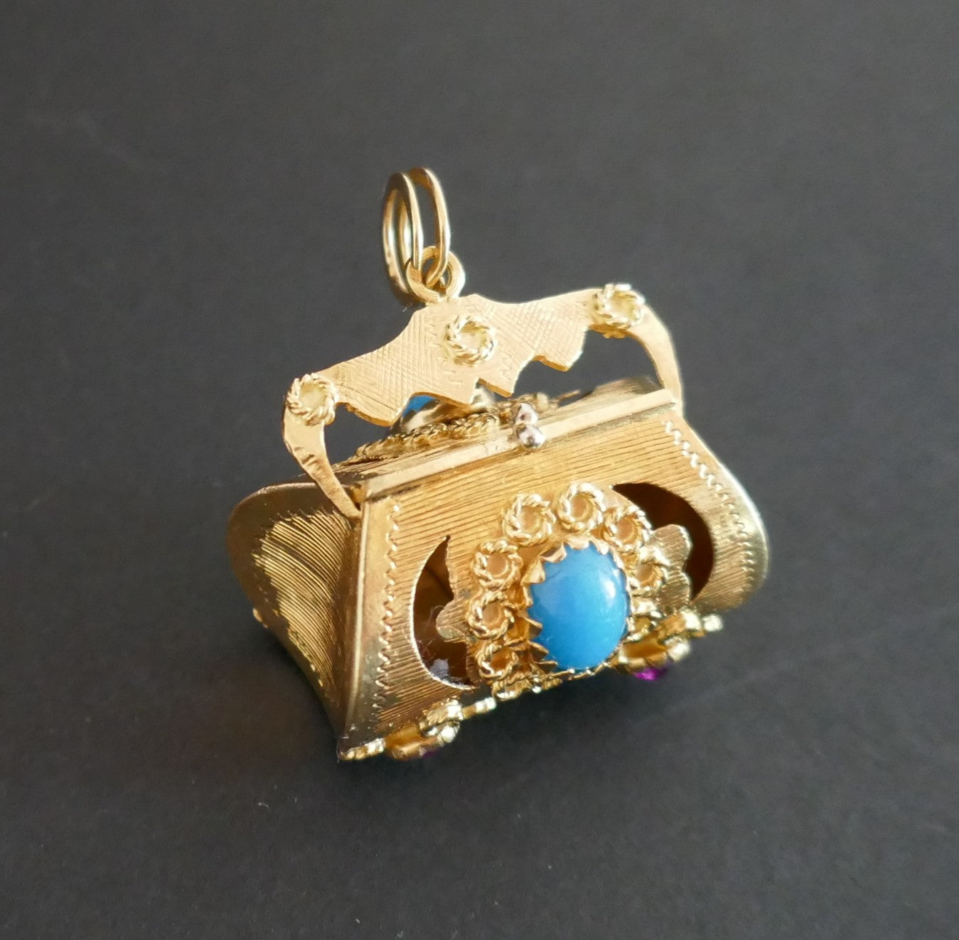 Important Pendentif Breloque Rubis Et Turquoises