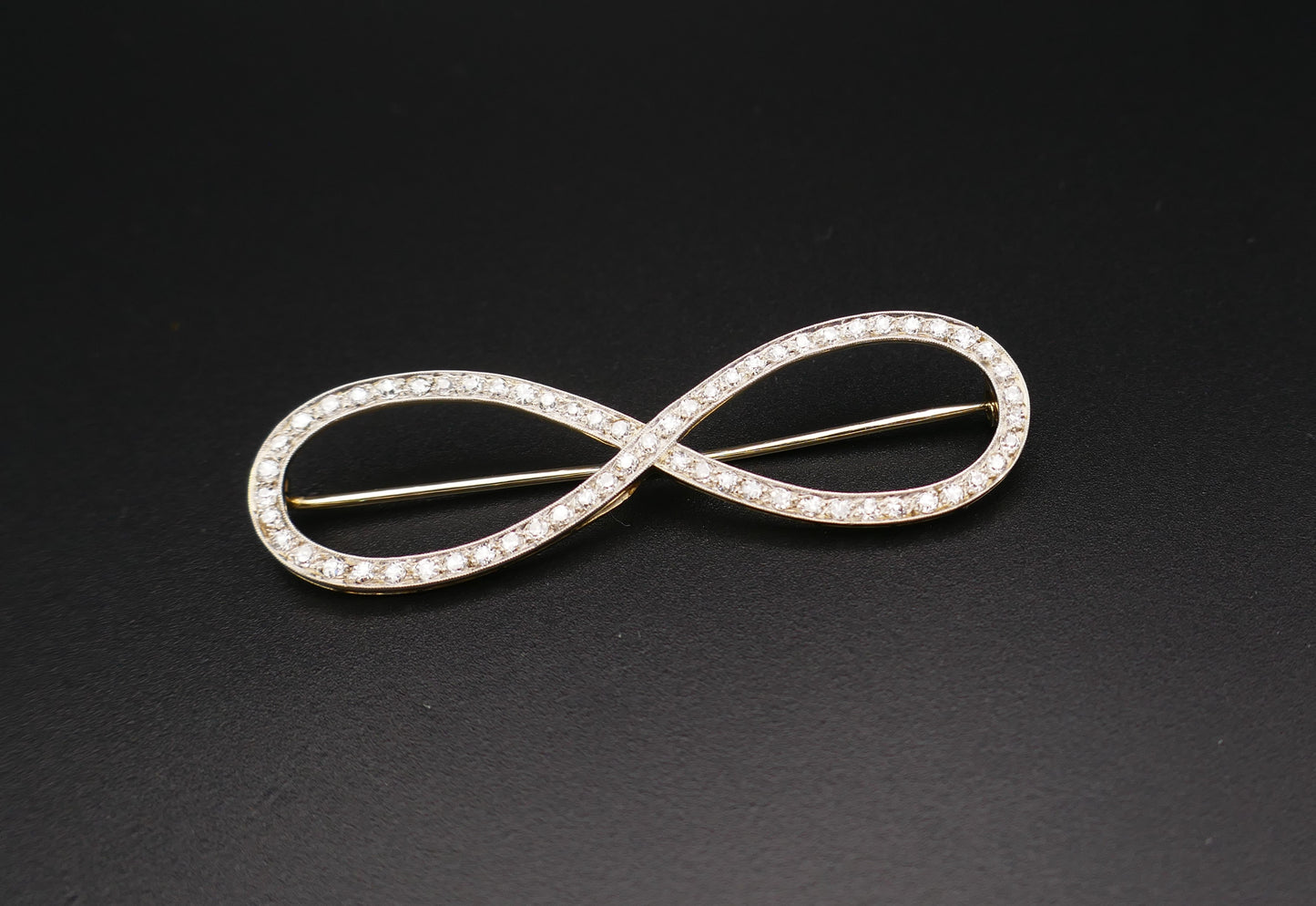 Broche Diamants Or Blanc18k Et Platine.