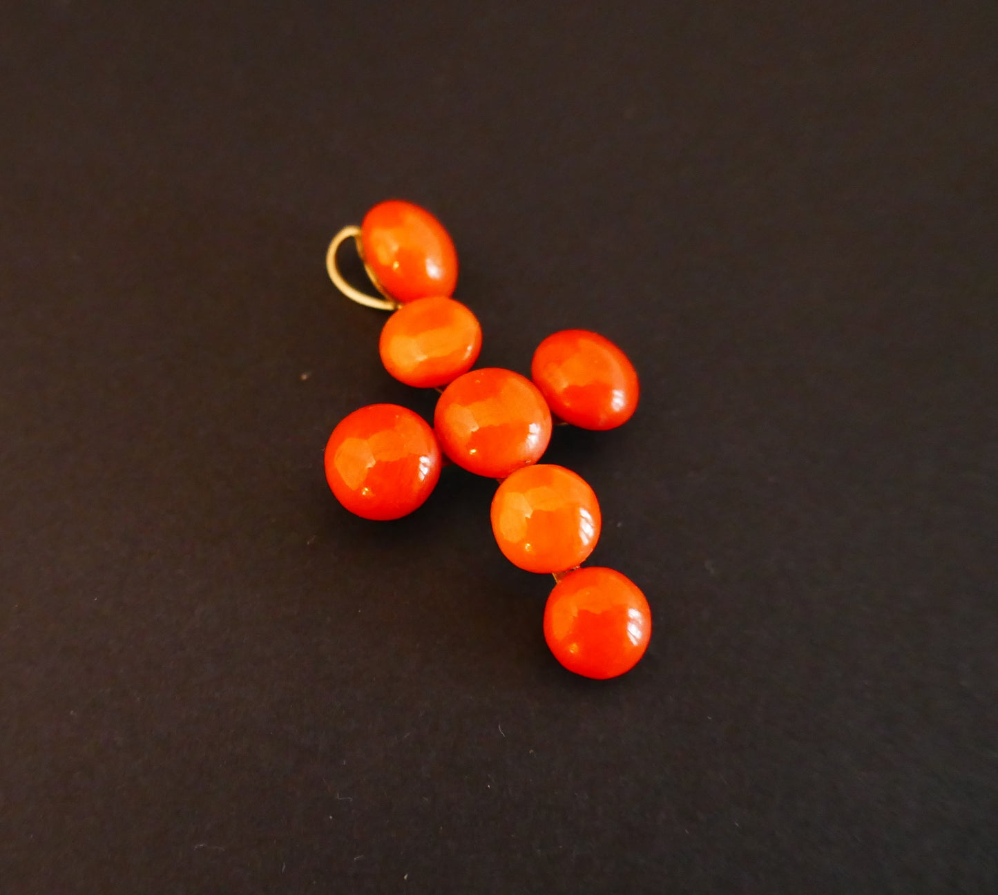 Pendentif Croix En Corail Ancien, Or 18 Carats