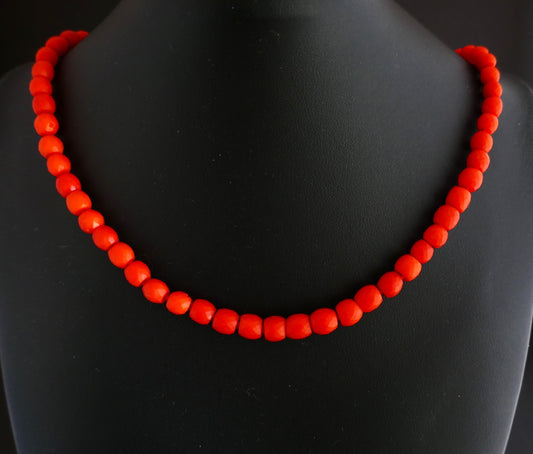 Collier De Perles De Corail Ancien Facettées, Fermoir Or 18 Carats