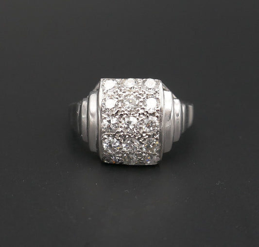 Bague Diamants, Platine Et Or Blanc 18 Carats.