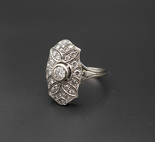 Bague Diamants, Art Déco, Or Blanc 18 Carats.