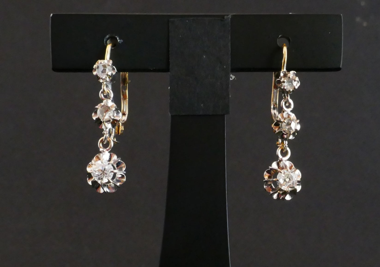 Boucles d'Oreilles Dormeuses Diamants Taille Ancienne Et Diamants Taille Rose