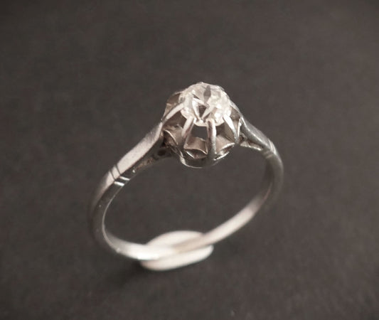 Bague Solitaire Diamant 0,40 Carat, Monture En Platine.