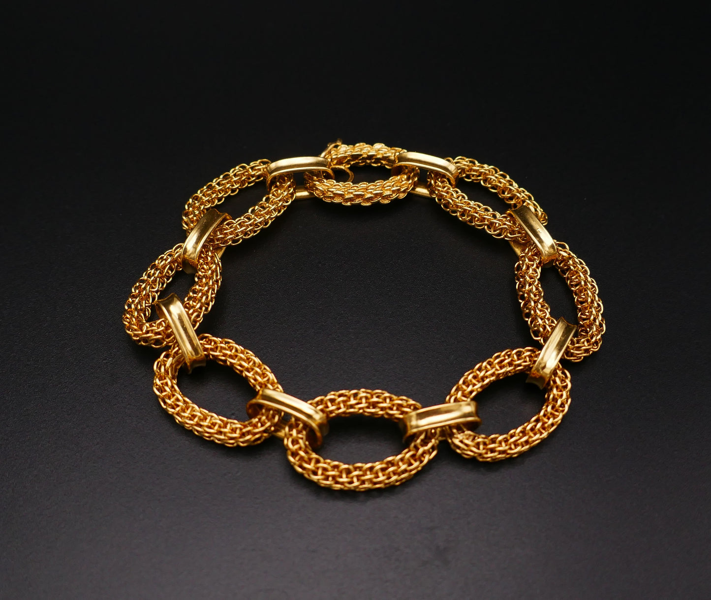 Bracelet En Or Jaune 18 Carats, Gay Frères.