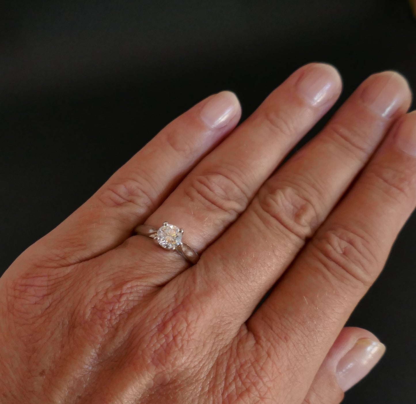 Bague Solitaire Sertie d'Un Diamant 1,01 Carat Qualité E VVS1