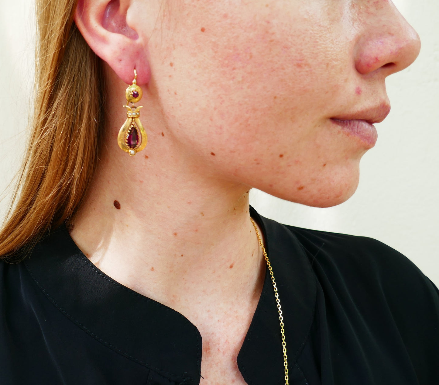 Boucles d'Oreilles XIXème Siècle, Grenats Et Perles Fines