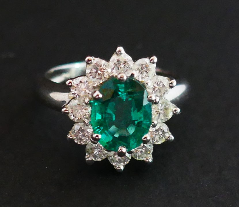 Bague émeraude et diamants