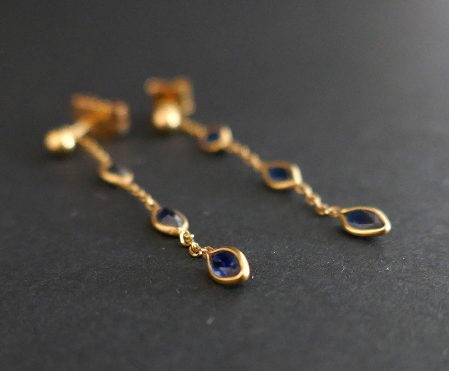 Boucles d'Oreilles Saphirs, Or Jaune 18 Carats