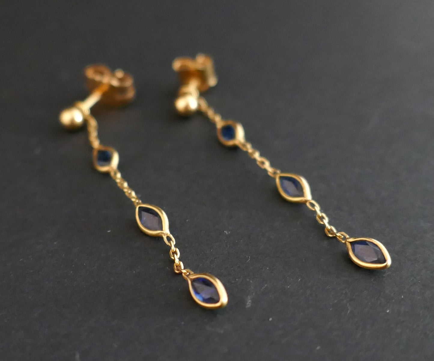 Boucles d'Oreilles Saphirs, Or Jaune 18 Carats