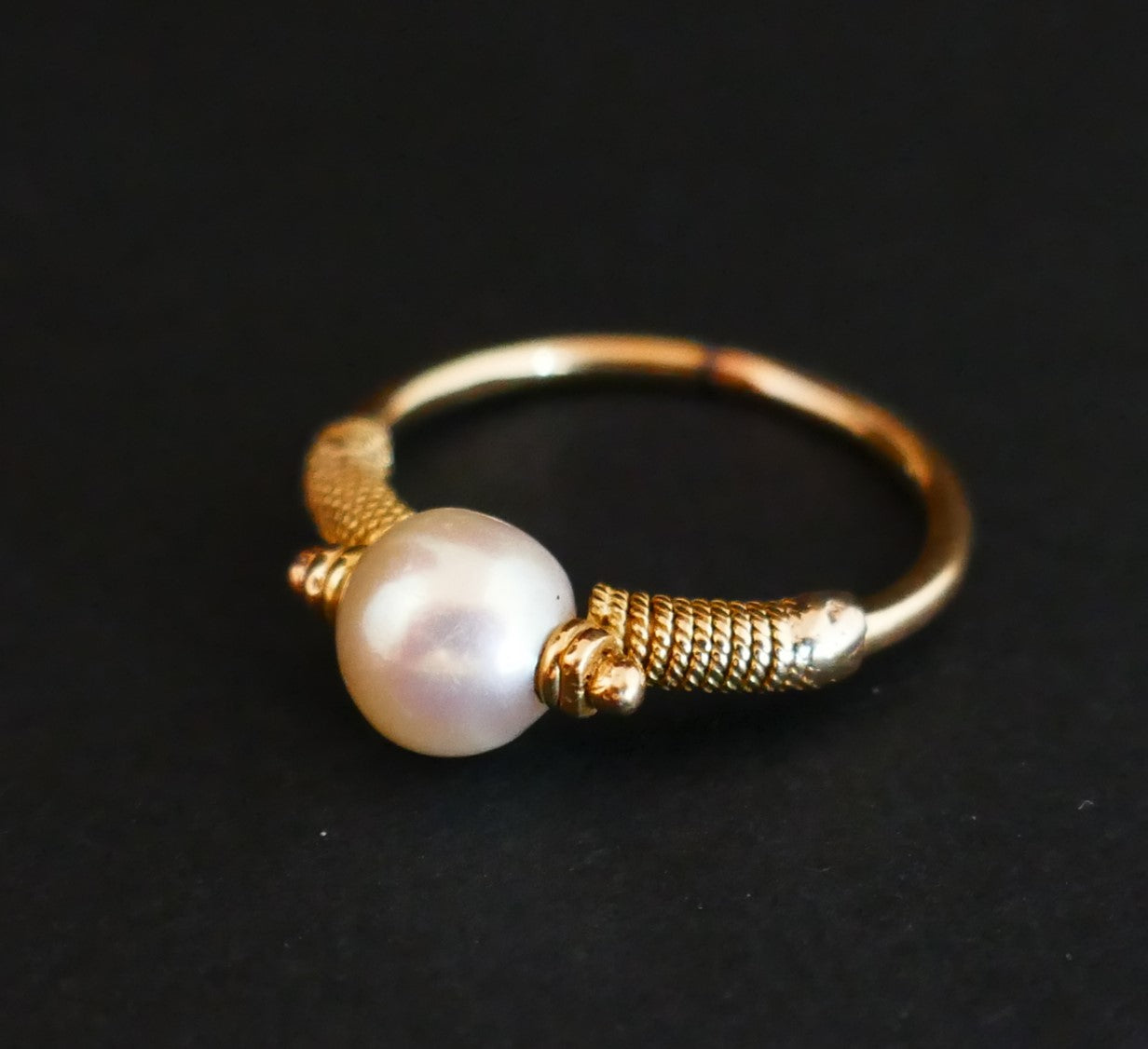 Bague Ornée d'Une Perle De Culture, Or 18 Carats