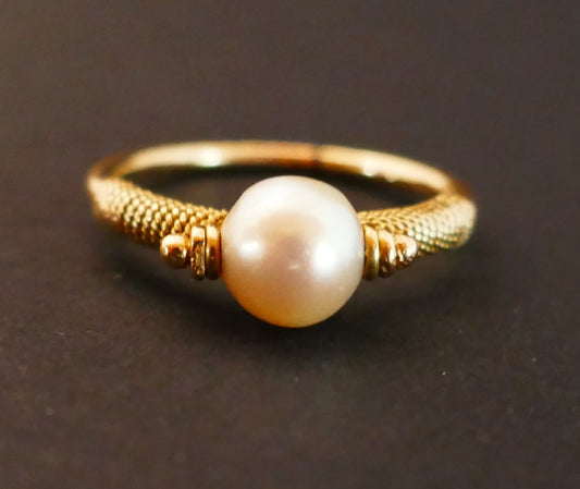 Bague Ornée d'Une Perle De Culture, Or 18 Carats