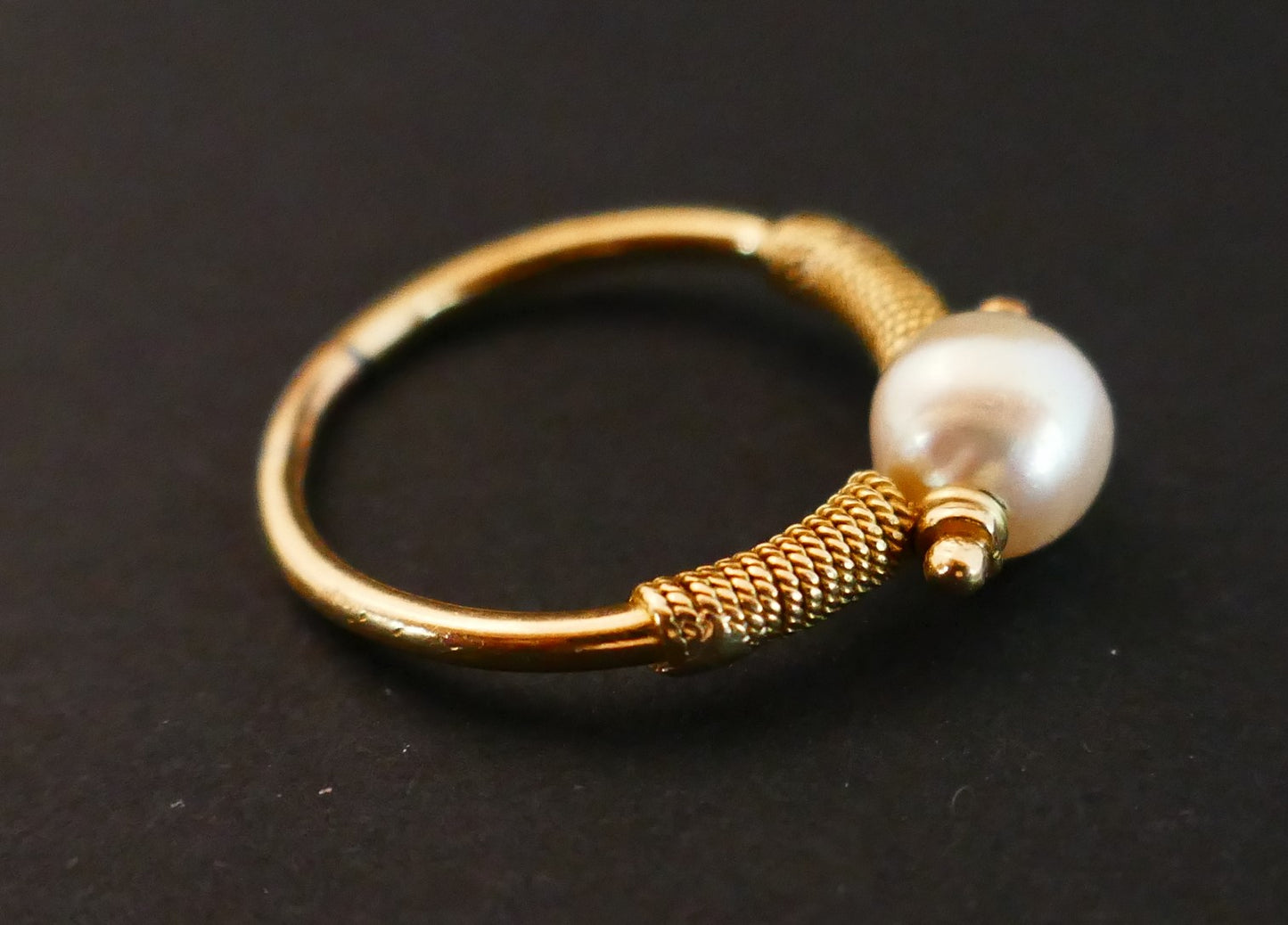 Bague Ornée d'Une Perle De Culture, Or 18 Carats
