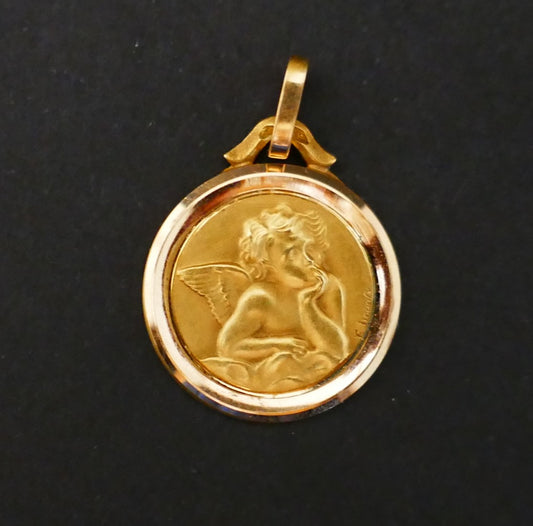 Médaille Signée E DROPSY représentant un Ange, Or 18 Carats