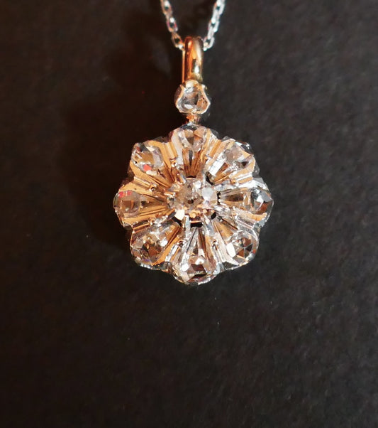 Pendentif Ancien Serti De Diamants, Chaîne Or Blanc 18 Carats
