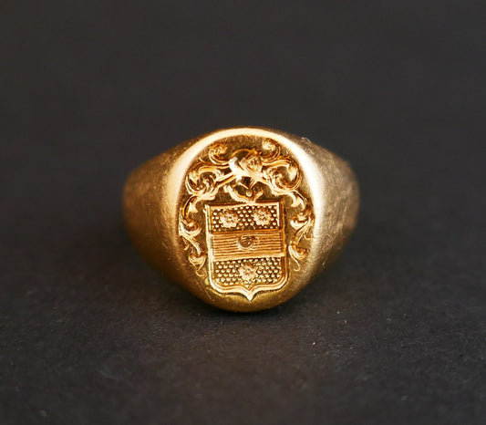 Chevalière Gravée d'Armoiries, Or Jaune 18 Carats