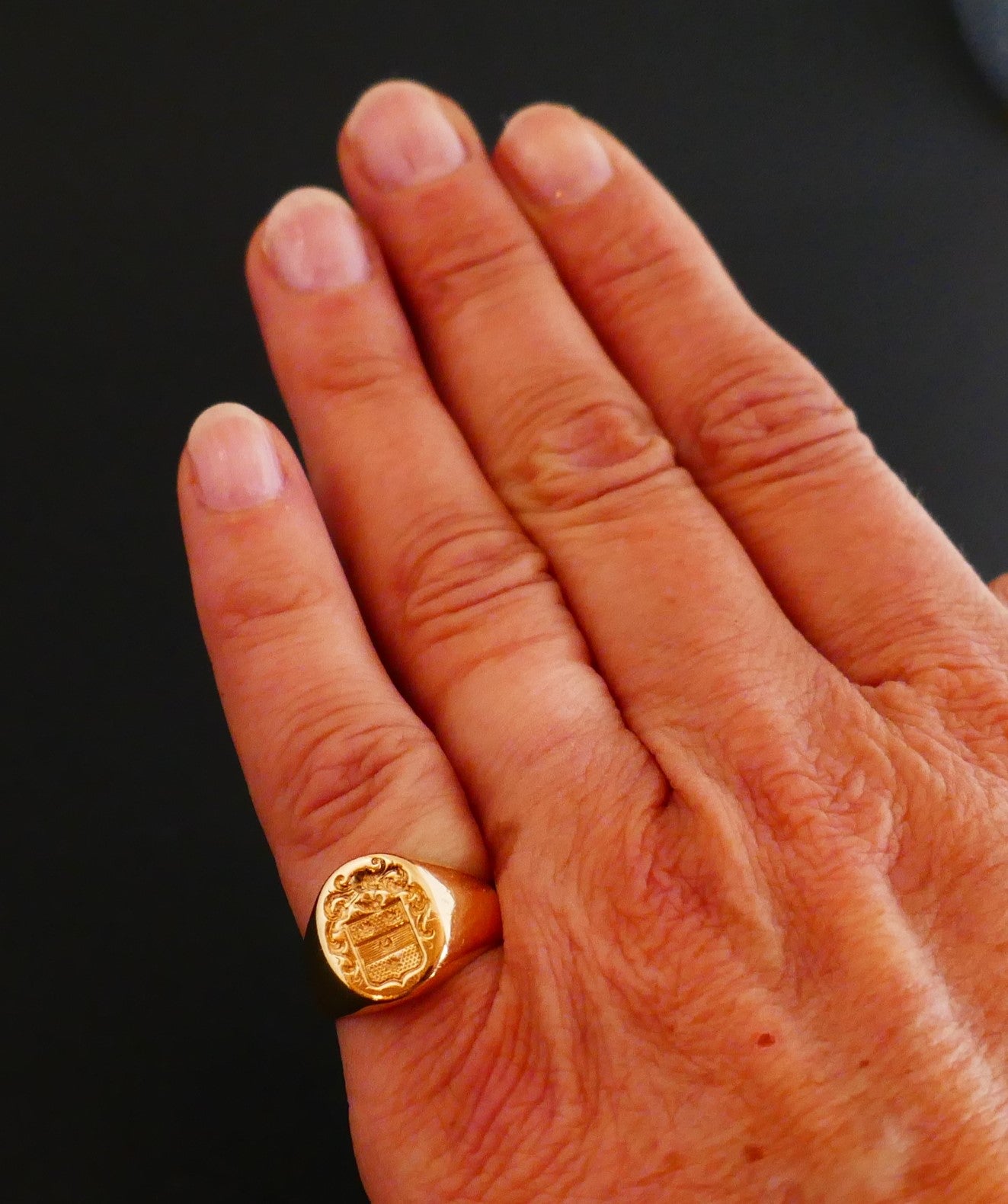 Chevalière Gravée d'Armoiries, Or Jaune 18 Carats