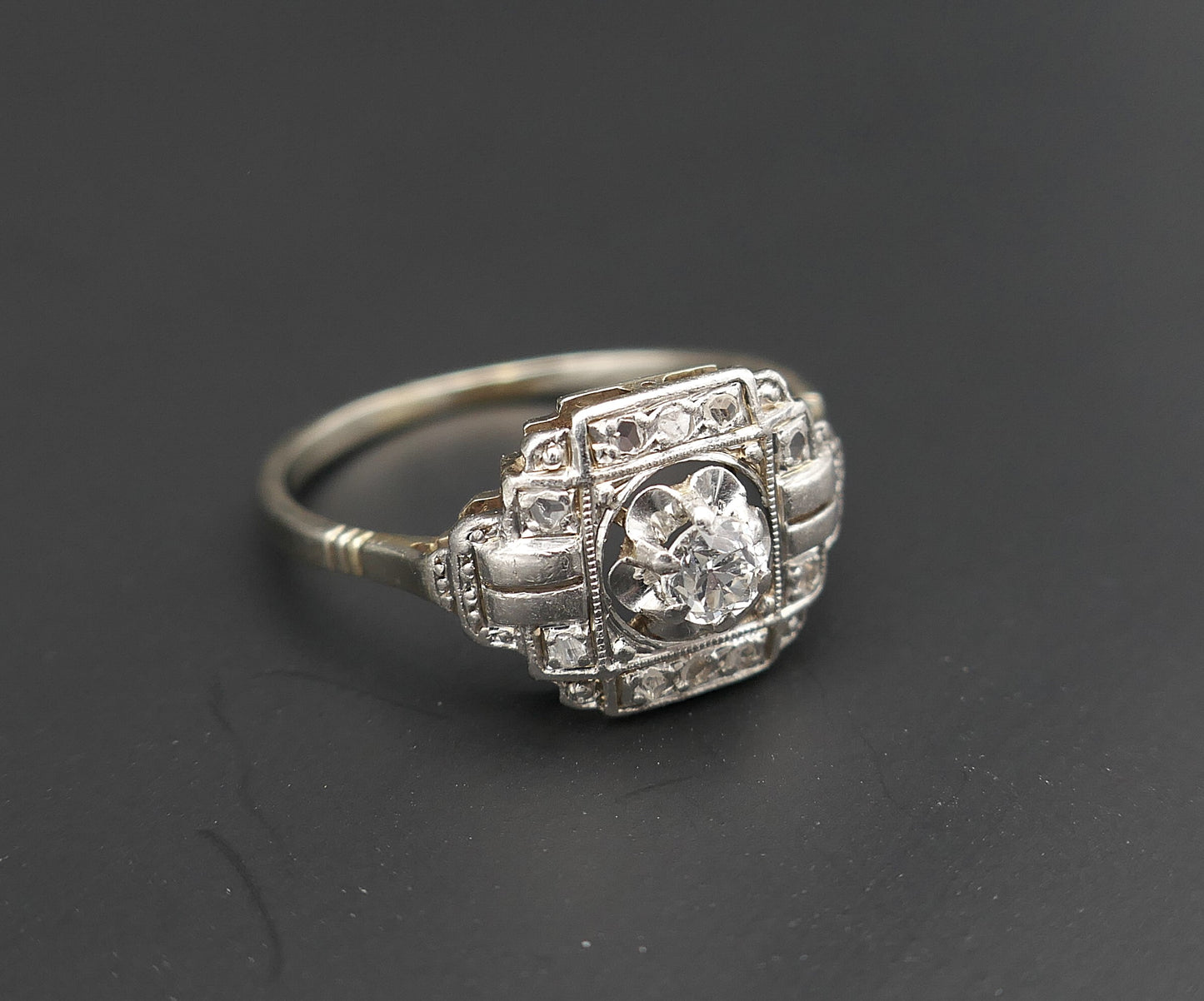 Bague Art Déco Diamants, Monture Or Et Platine.