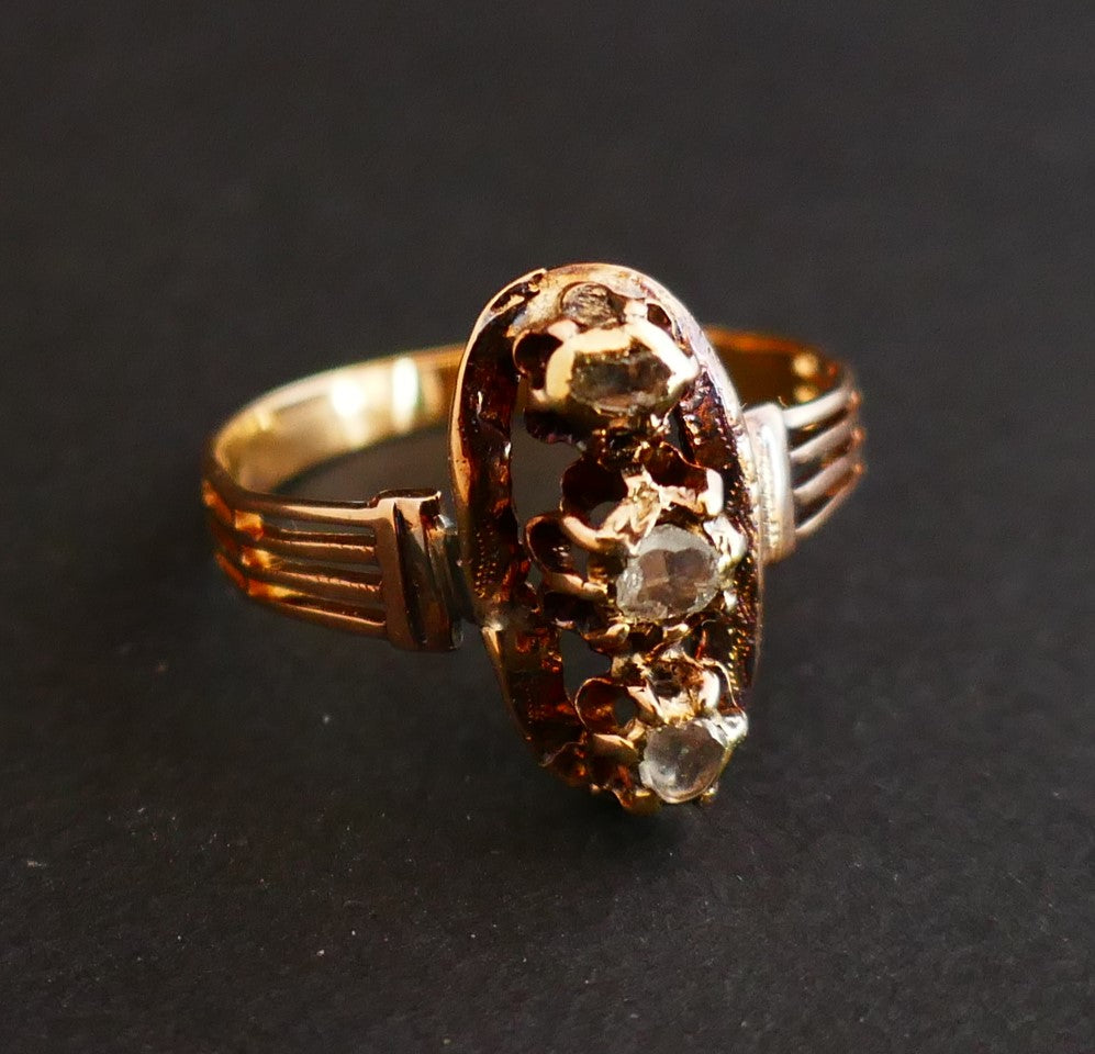Bague Ancienne Sertie De 3 Diamants Taille Rose, Poinçon Tête De Cheval