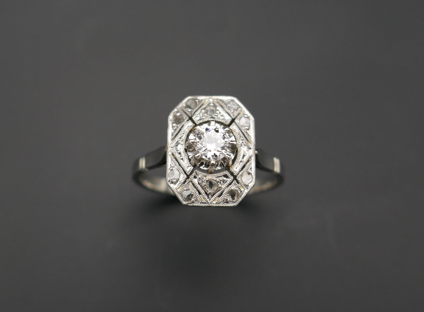 Bague d'époque Art Déco Diamants.