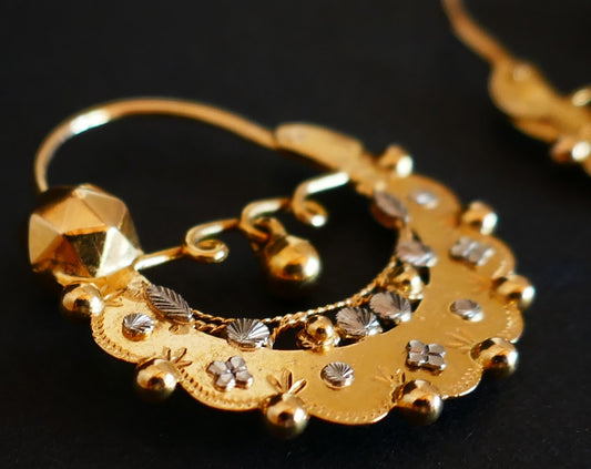 Créoles Savoyardes En Or Blanc Et Or Jaune 18 Carats, Excellent état