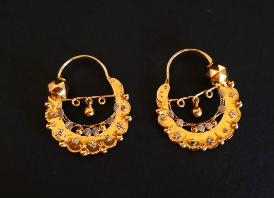 Créoles Savoyardes En Or Blanc Et Or Jaune 18 Carats, Excellent état