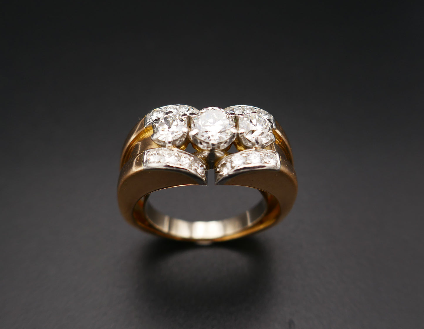 Bague Tank Ornée De Diamants, Or 18 Carats