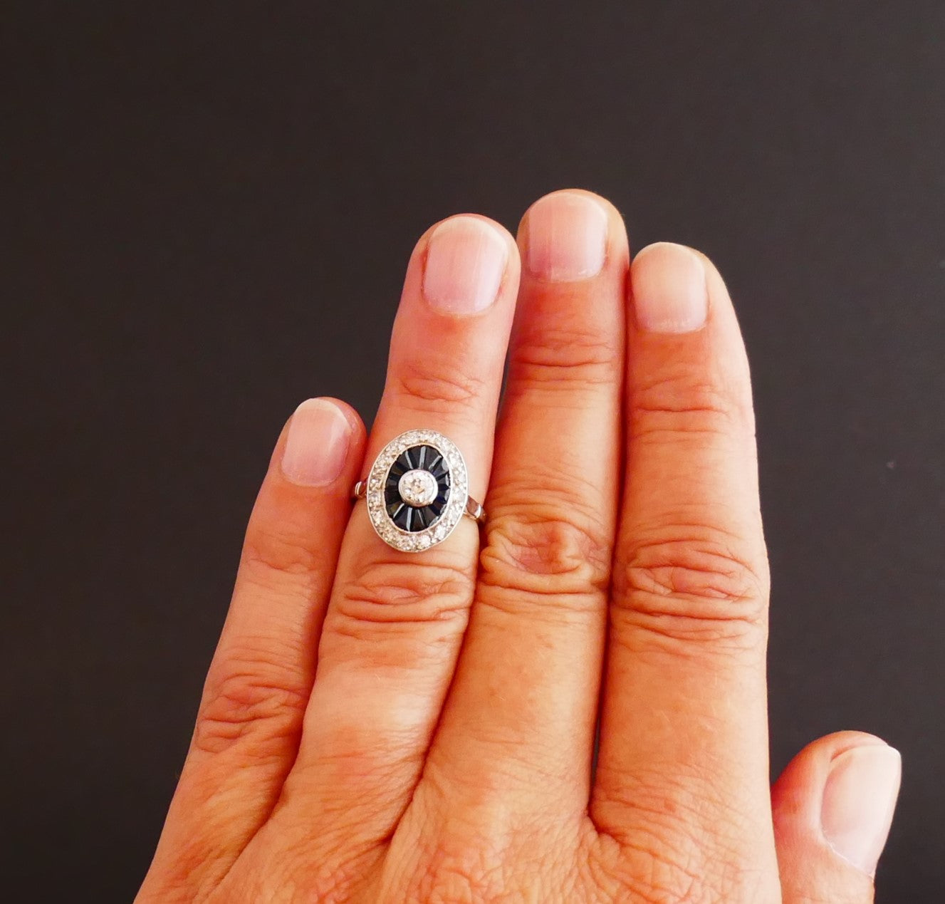 Bague Art Déco Diamants Et Saphirs Calibrés, Platine