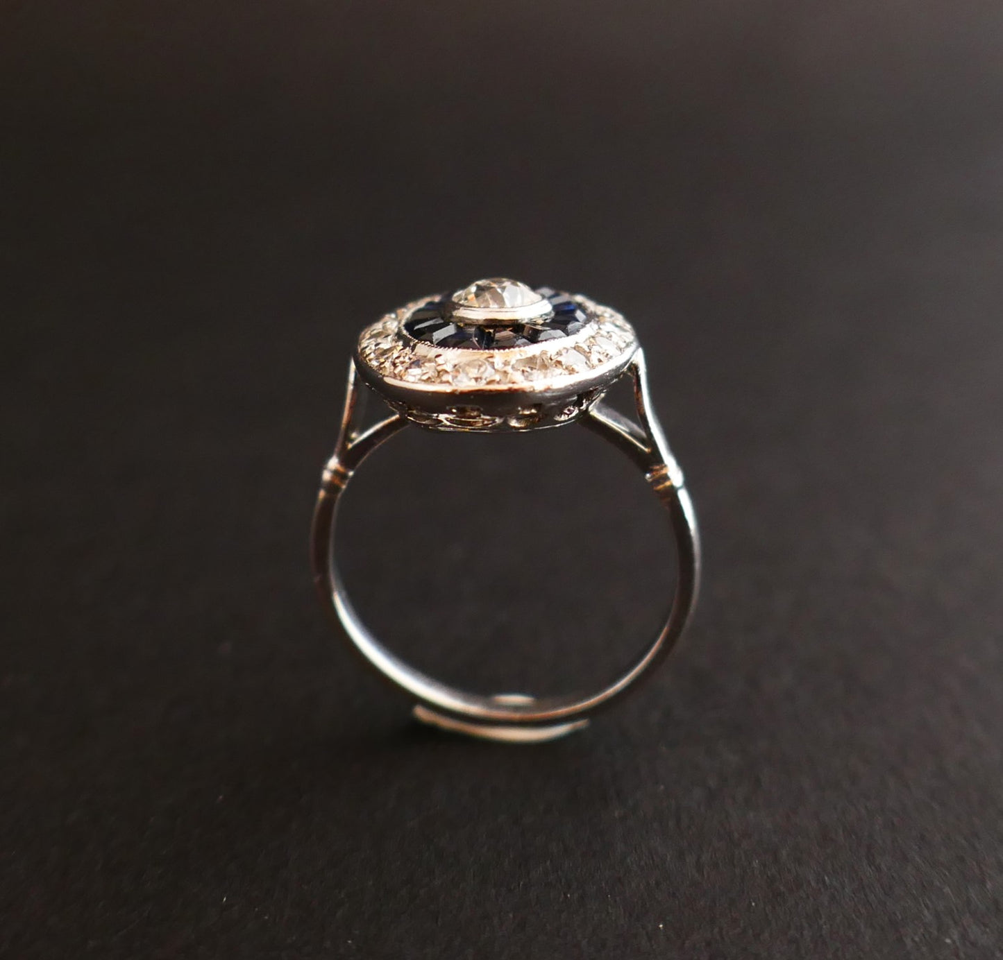 Bague Art Déco Diamants Et Saphirs Calibrés, Platine