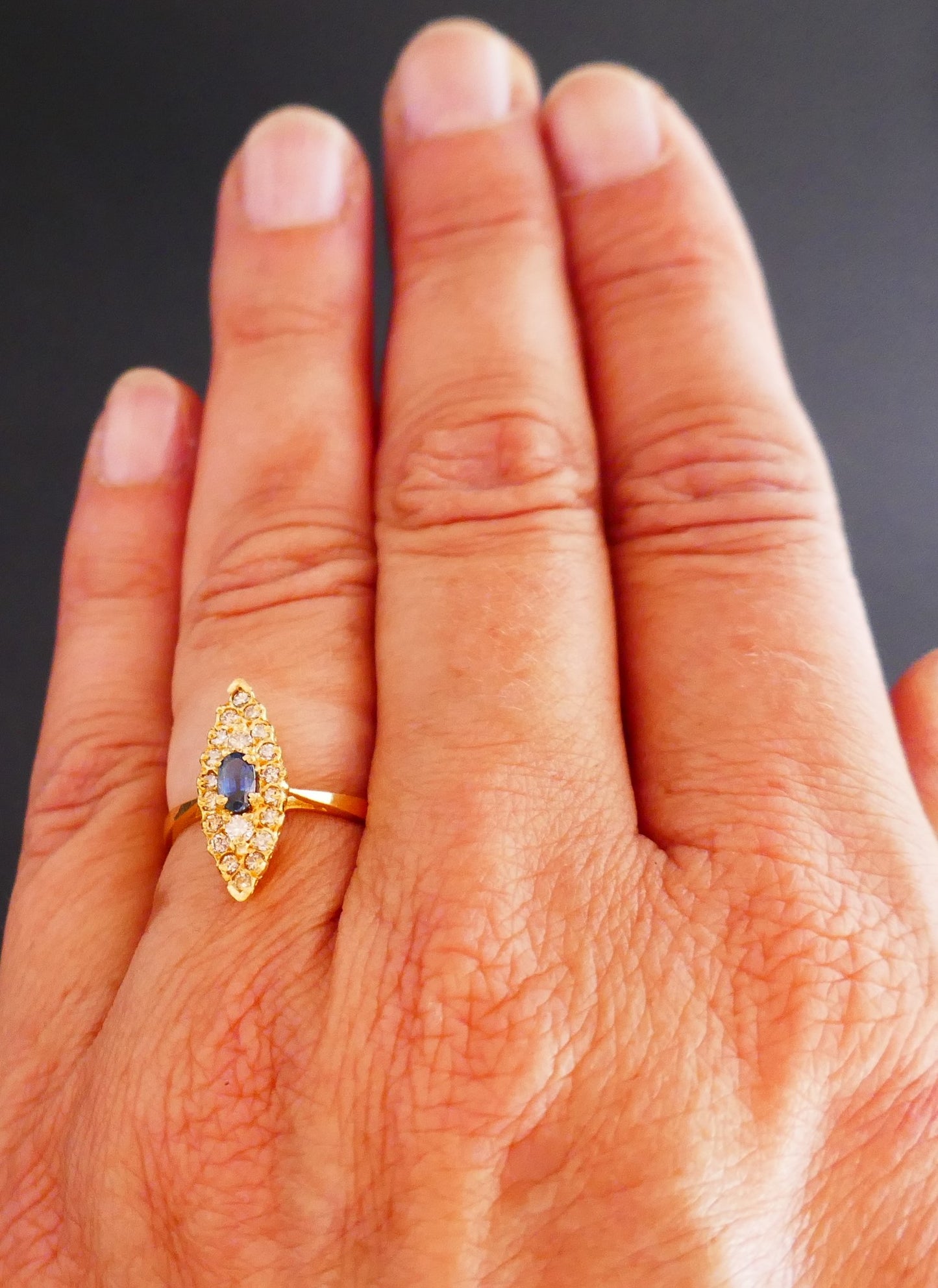 Bague Marquise Saphir Et Diamants, Or Jaune 18 Carats