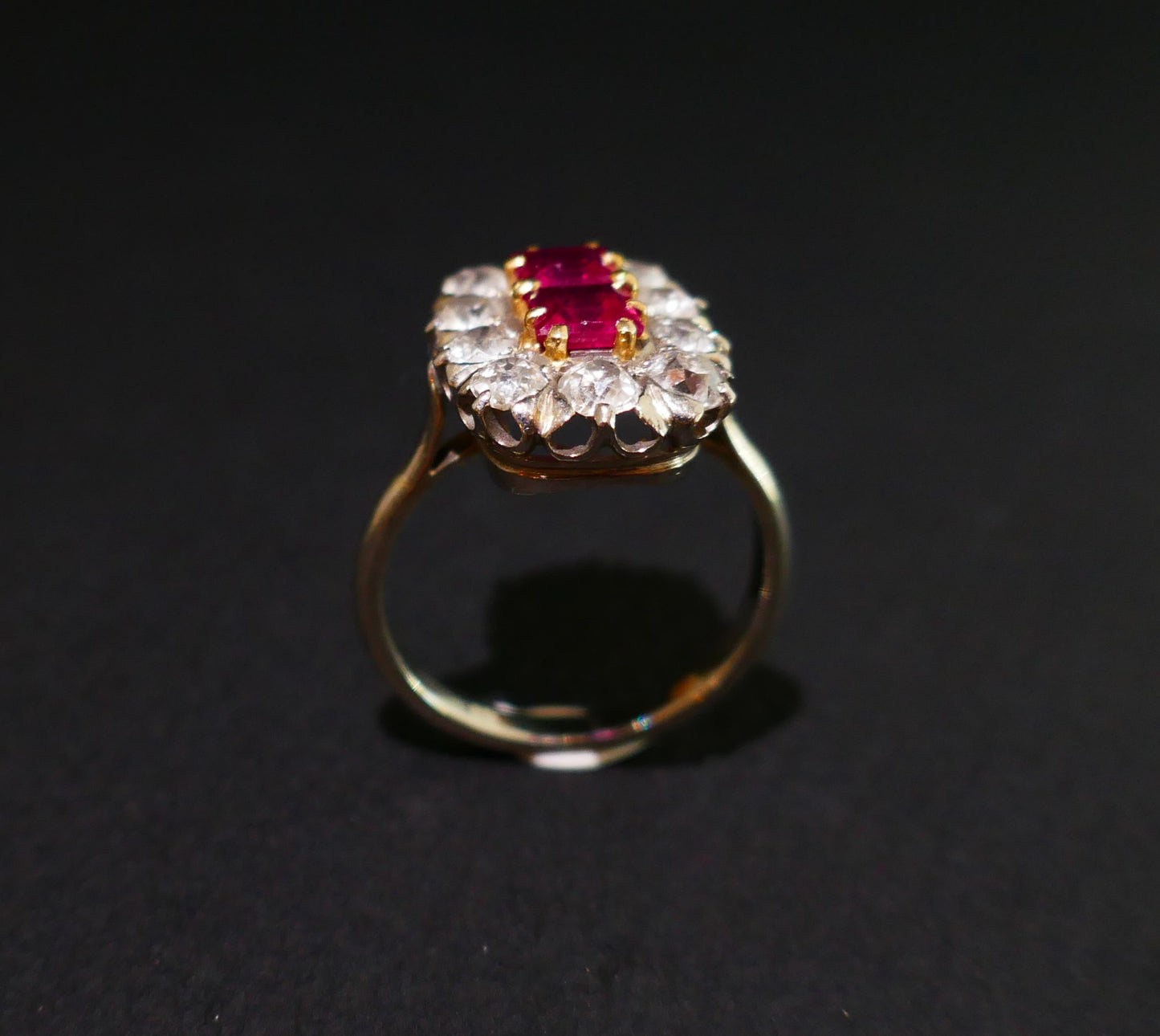 Bague Ancienne Diamants Et Rubis Verneuil Calibrés