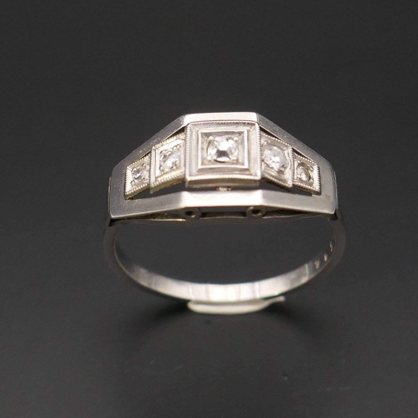 Bague Art Déco Ornée De 5 Diamants, Or 18 Carats Et Platine