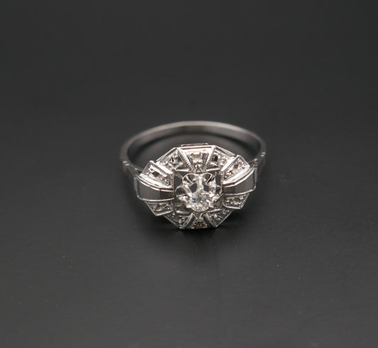 Bague Art Déco Diamant Taille Ancienne, Or 18 Carats.