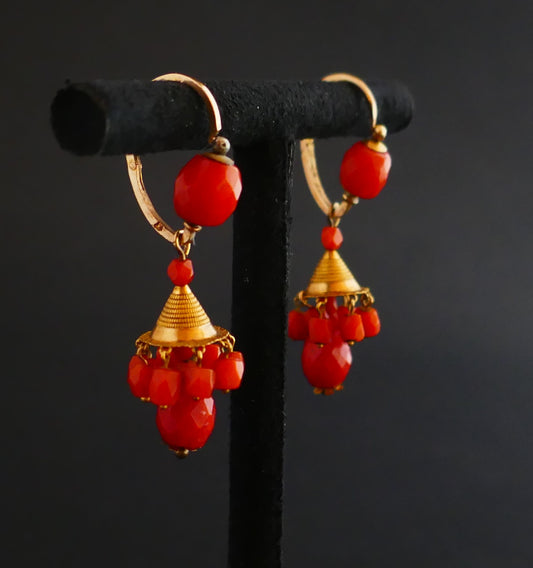 Rare Boucles d'Oreilles Corail Facetté , Poinçon Tête De Coq ( 1809 - 1819).
