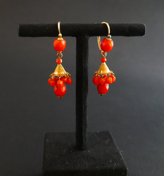 Rare Boucles d'Oreilles Corail Facetté , Poinçon Tête De Coq ( 1809 - 1819).