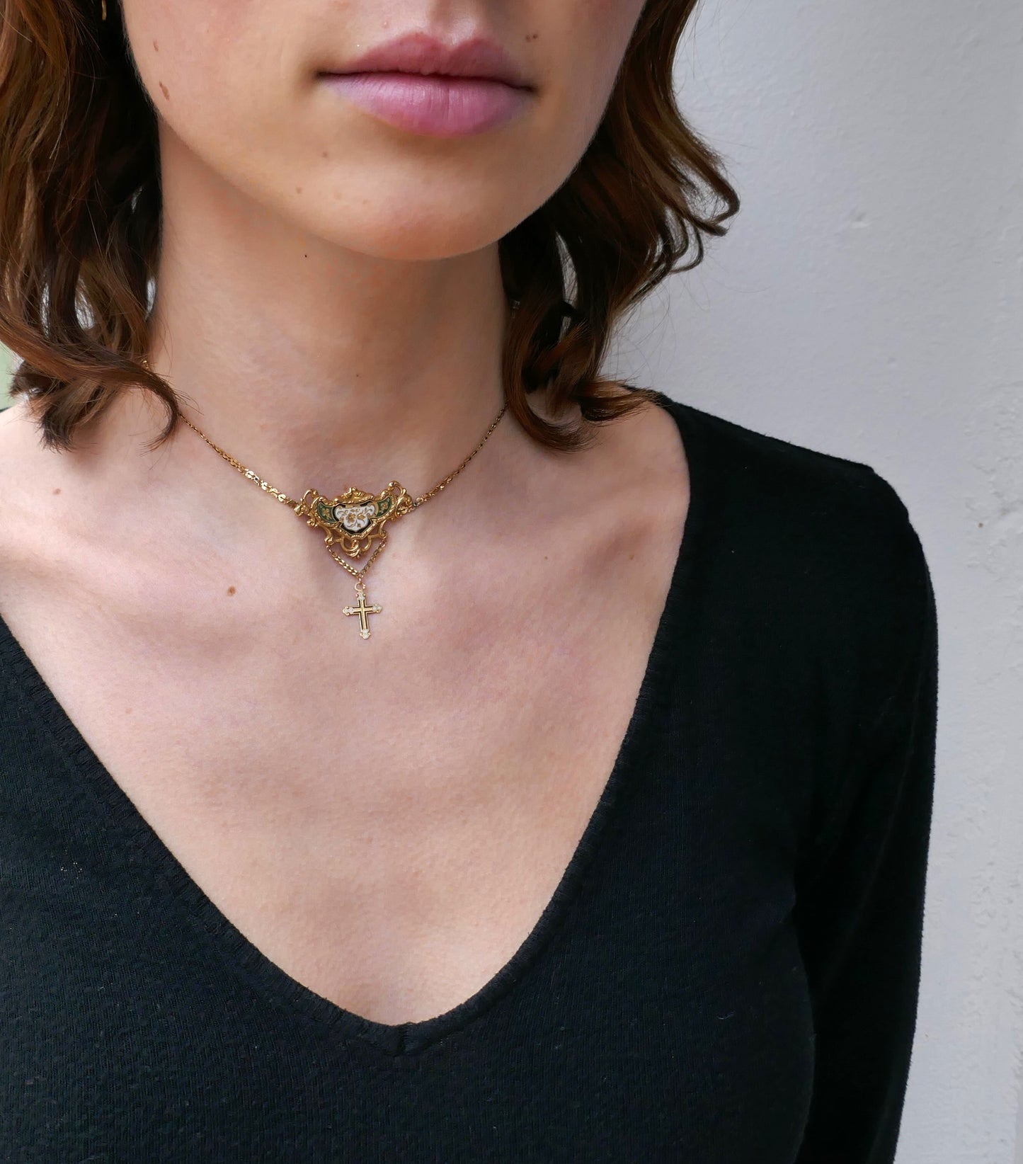 Collier Ancien Or Et émail.