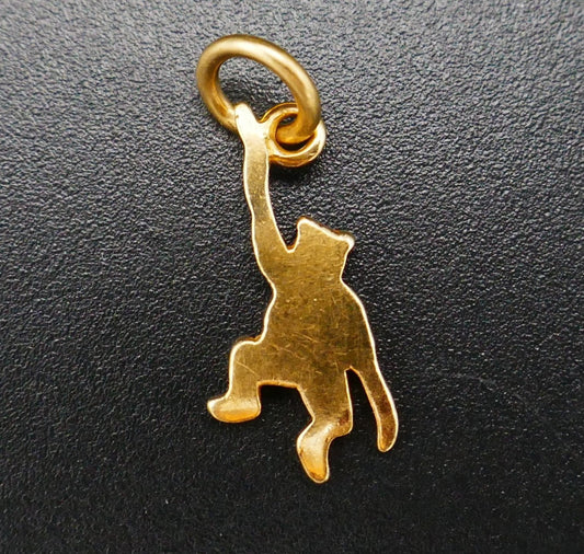 Pomellato, Pendentif Charms collection Dodo En Or Jaune 18 Carats.