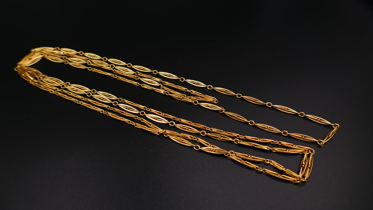 Grand Sautoir Ancien 1,56 Mètre, Or 18 Carats.