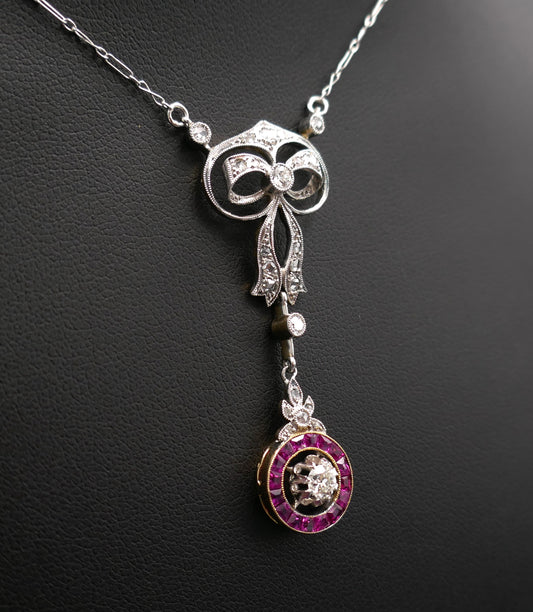 Collier Art Déco Diamants Et Rubis Calibrés.