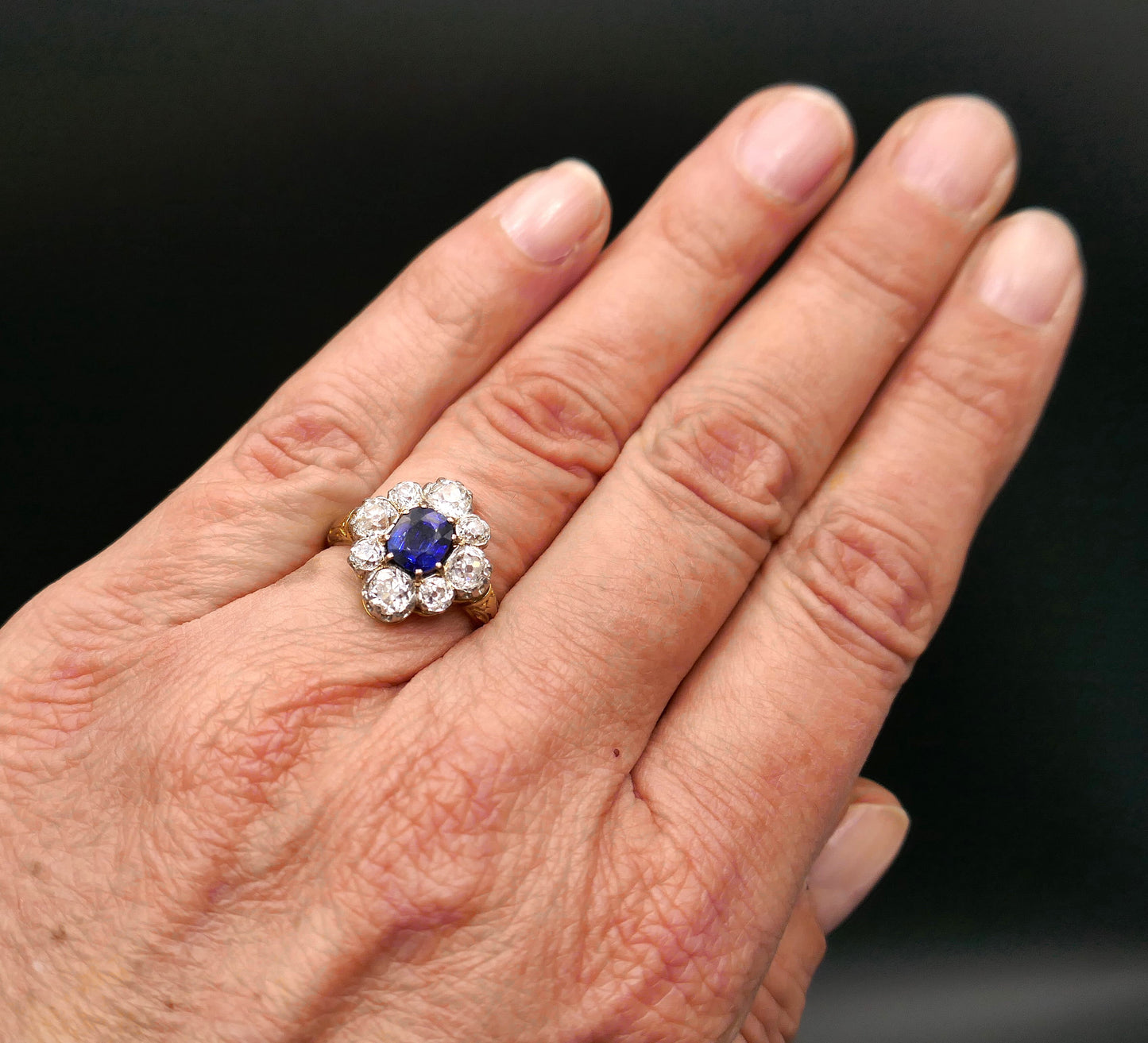 Bague Saphir Et Diamants, Or Et Platine.