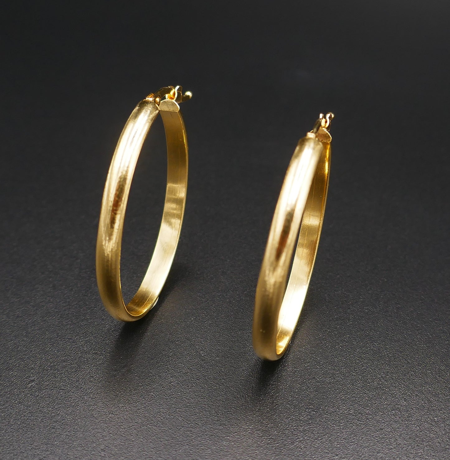 Grande Boucles d'Oreilles Créoles 3,5 cm, Or Jaune 18 Carats.