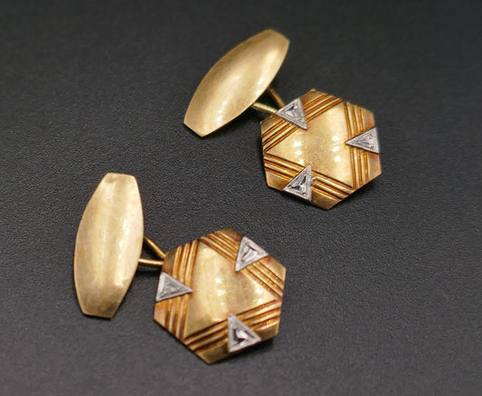 Paire De Boutons De Manchettes Art Déco, Or 18 Carats.