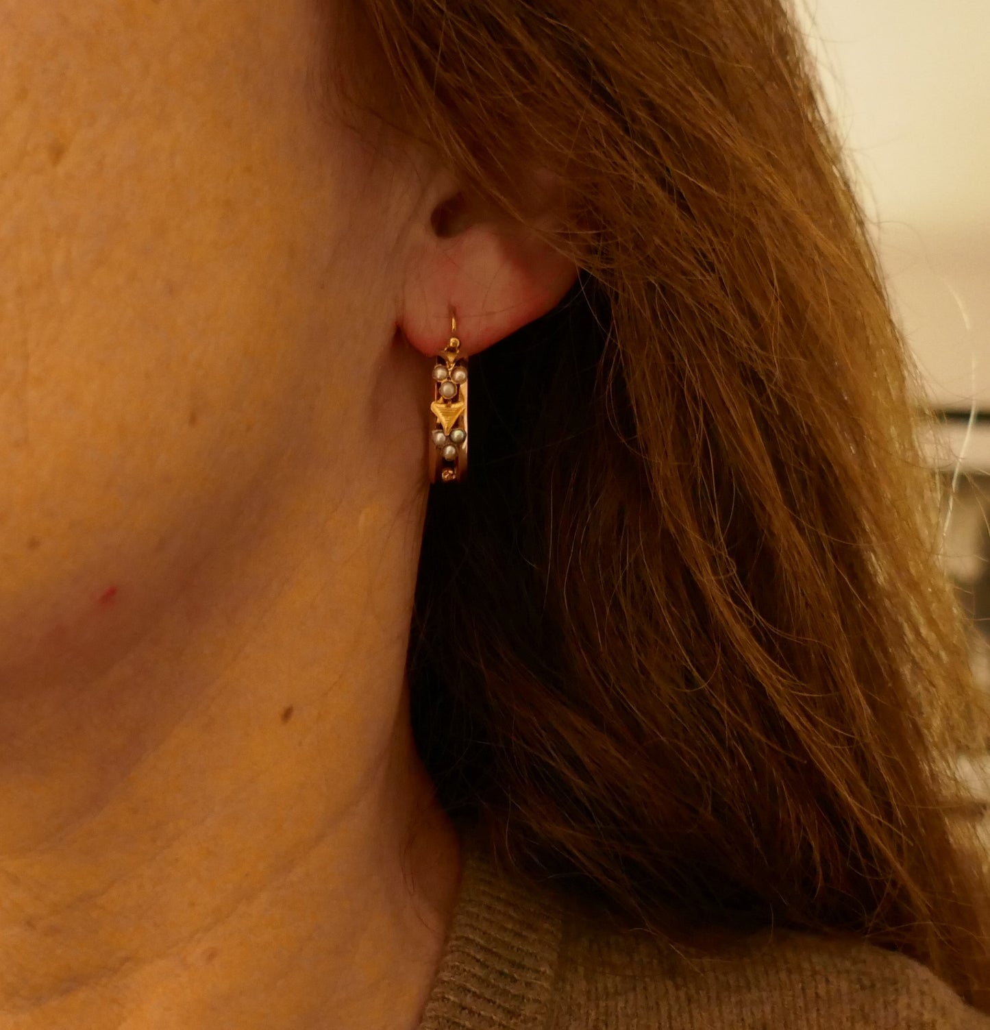 Boucles d'Oreilles Créoles Napoléon III, perles Fines, Or rose 18 Carats.
