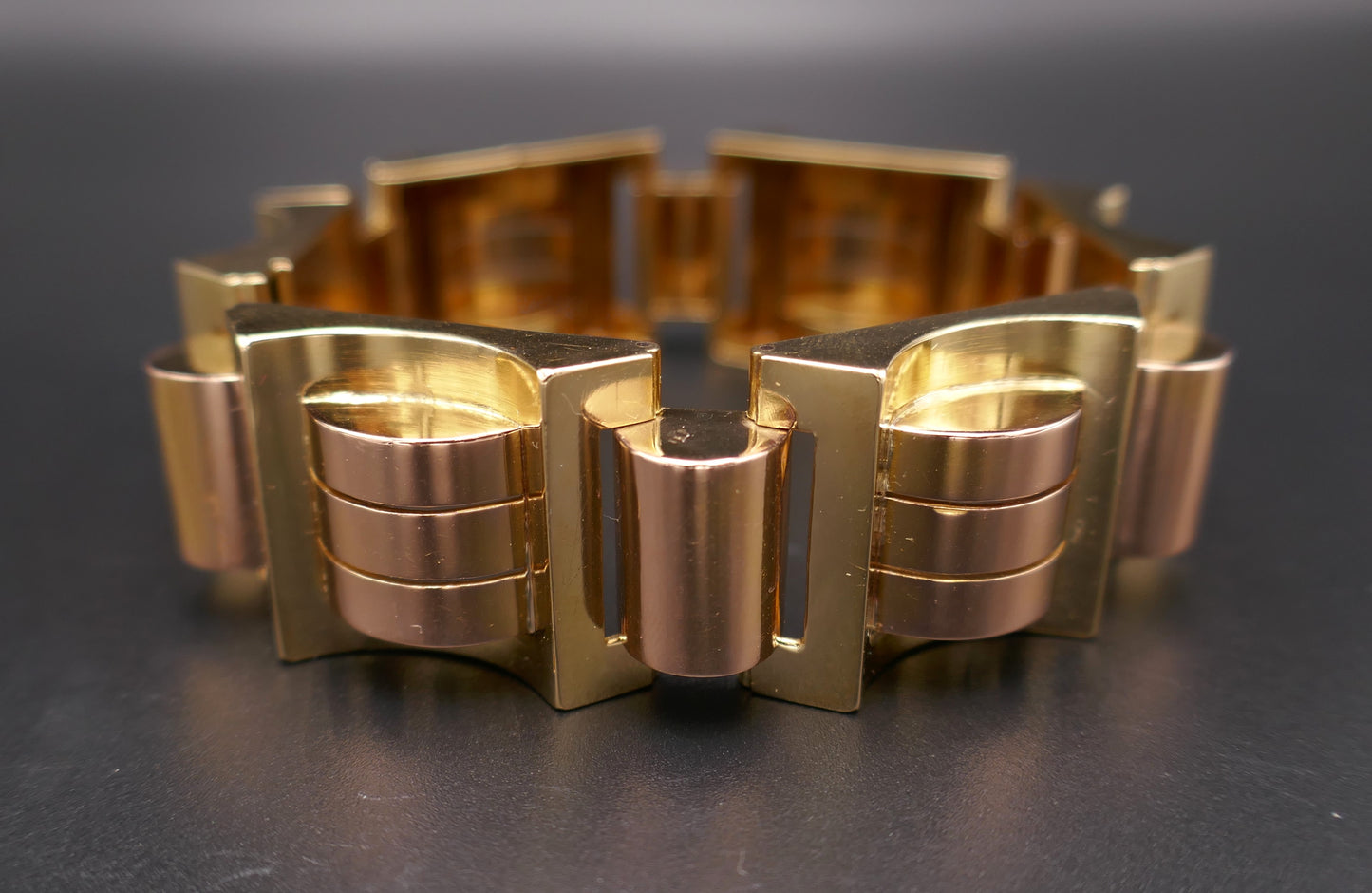 Bracelet Tank En Or Rose Et Or Jaune 18 Carats, 105,25 Grammes.