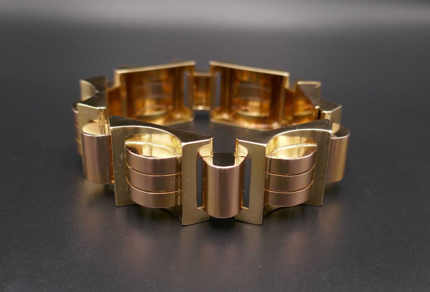 Bracelet Tank En Or Rose Et Or Jaune 18 Carats, 105,25 Grammes.