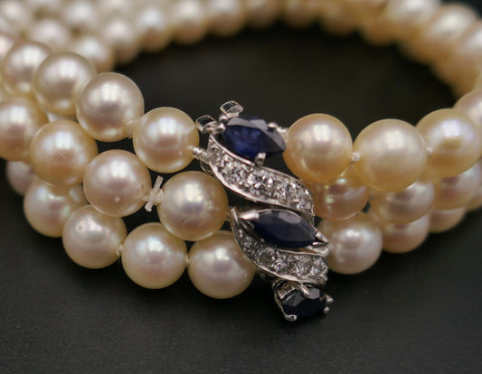 Bracelet 3 Rangs De Perles De Culture, Saphirs Et Diamants.