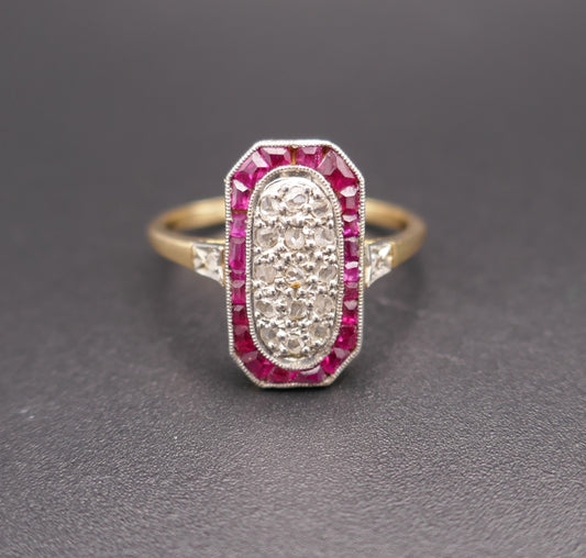 Bague Art Déco Diamants Et Rubis Calibrés.