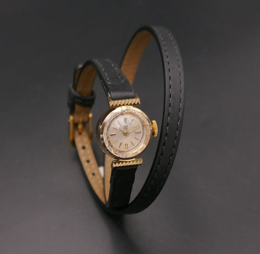 LIP Mini Montre Vintage En Or 18 Carats. Excellent état.