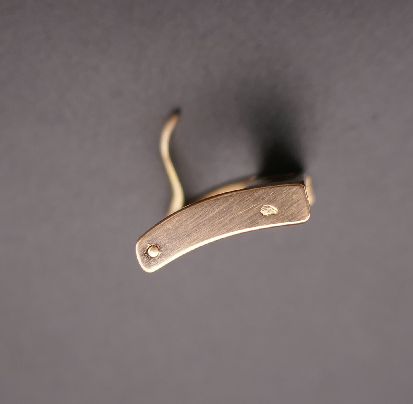 Boucle ardillon OMEGA 16 mm or rose 18 carats.